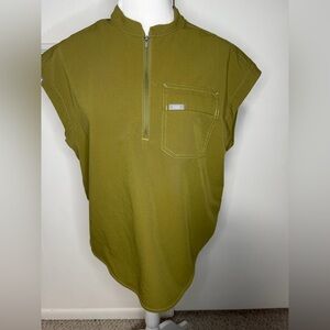 Figs Kisumo Olive Technical Collection Top size M